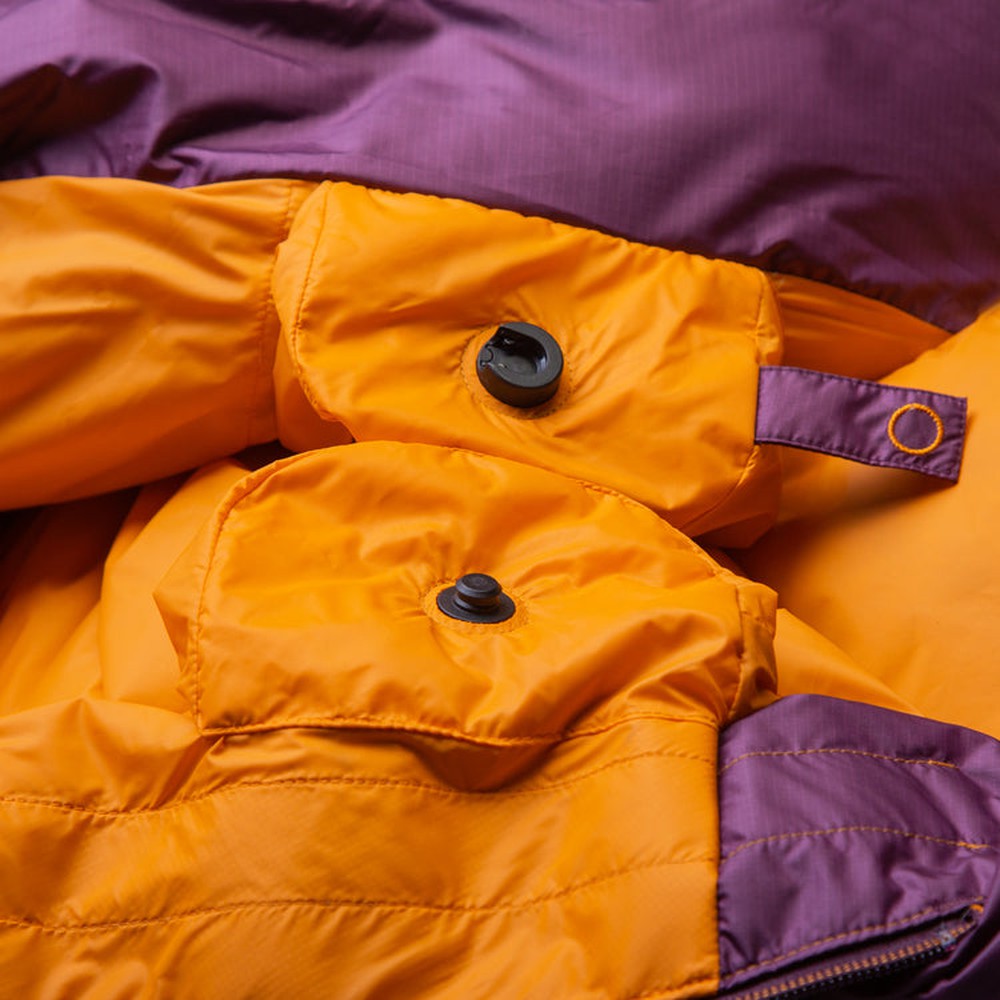 Mountain Equipment Classic Eco 750 Women's Sleeping Bag Outdoor Action Raisin- Lode Lock Closure