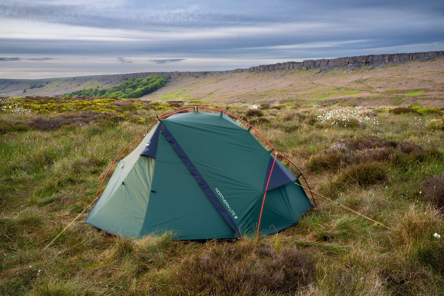 Terra NovaTerra Nova Northern Lite 2Outdoor Action