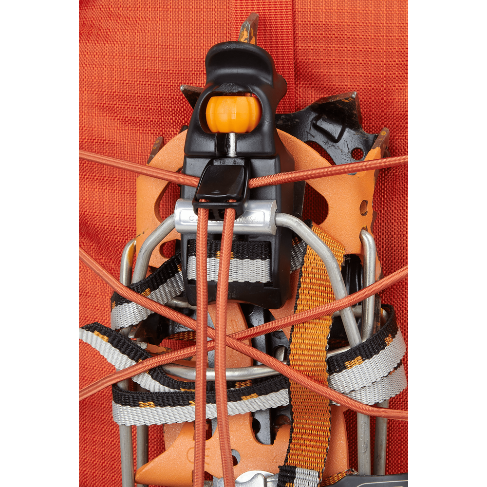 Mountain Equipment Shockcord System Outdoor Action Magma - In Use